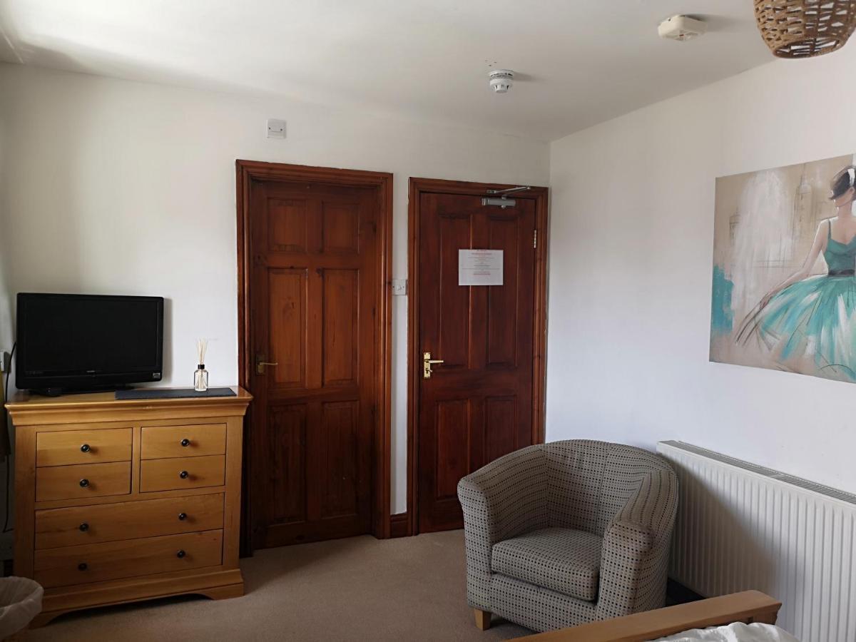 Red Lion Hotel Ystrad Meurig Kültér fotó